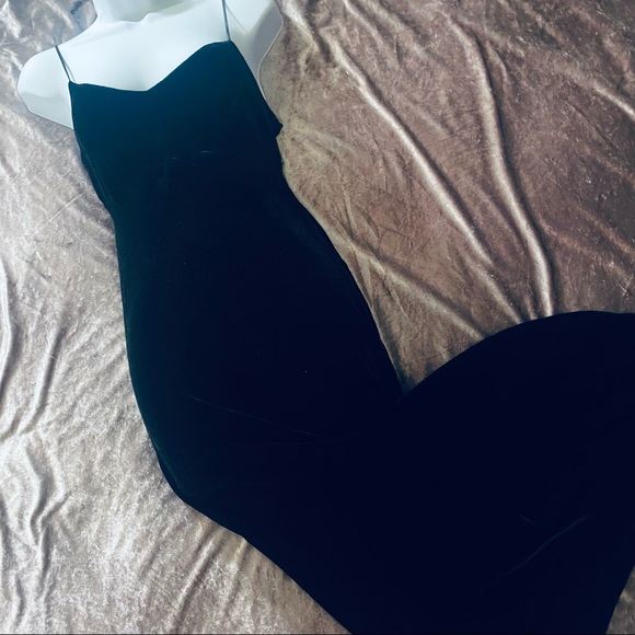 GiGi New York Dresses & Skirts - Stunning VNTG y2k Gigi Velvet Silk Floor Length Slip Dress